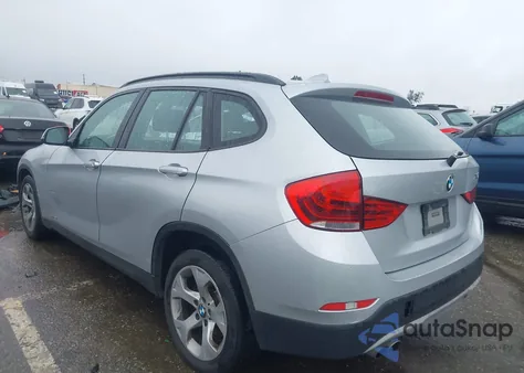 2015 BMW X1 Sdrive28I из США, поврежденный, VIN WBAVM1C59FV317758